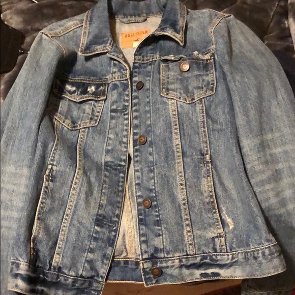 Jean jacket - Picture 1 of 3